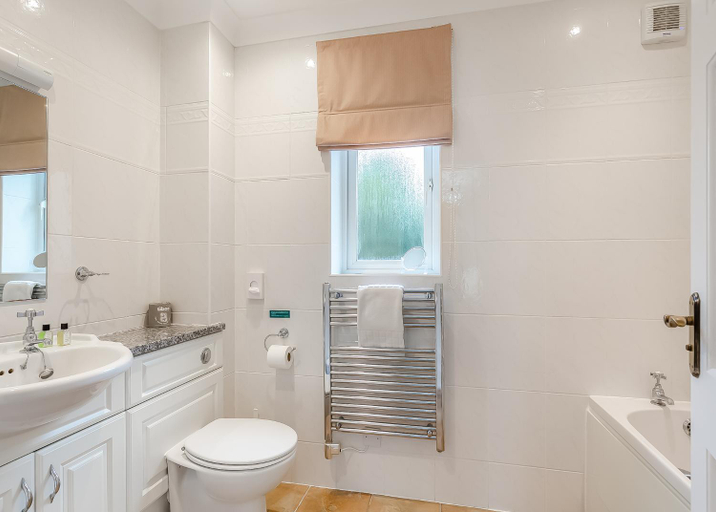 Bathroom 3, Porth Veor, Cornwall