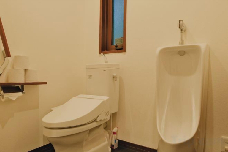 Bathroom 4, Fandina Fujiwara, Tsumagoi