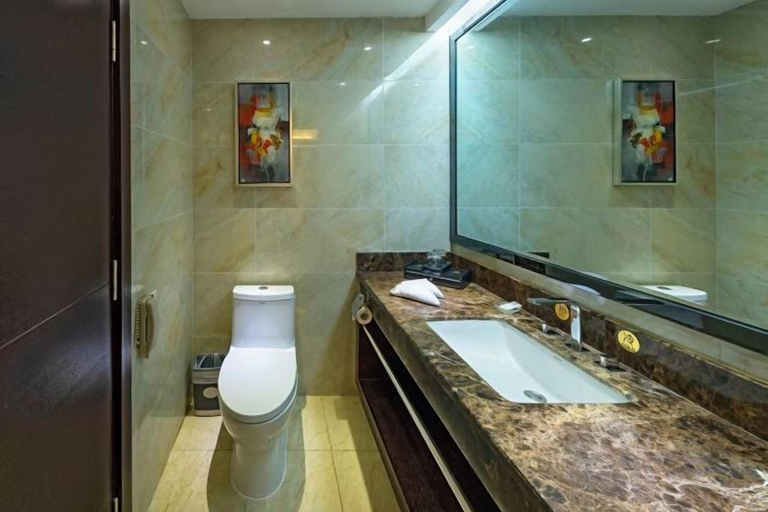 Bathroom 4, Kunming Southwest Hotel, Kunming