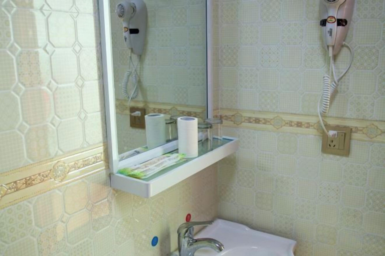 Bathroom 4, The story of Danxia Inn, Shaoguan