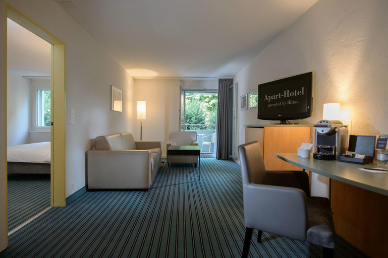 Bedroom 2, Apart-Hotel Zurich Airport, Bülach