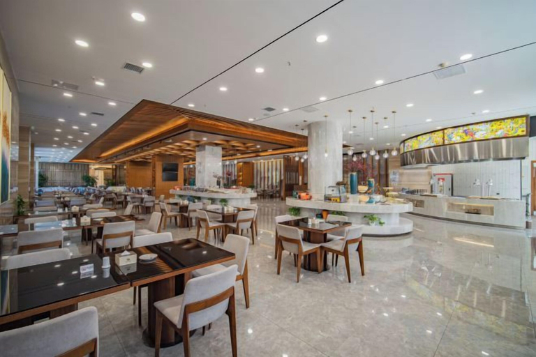 Food & Drinks 5, Zhaojun Mountain Villa (Xingshan High-speed Railway Station), Yichang