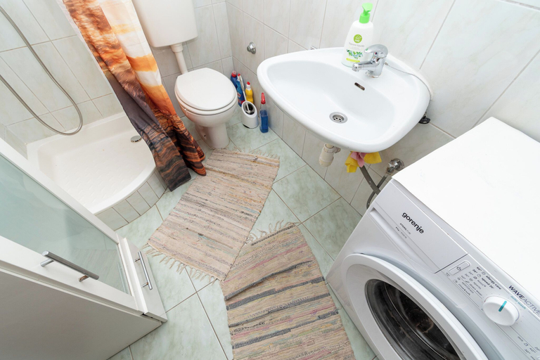 Bathroom, Apartment Jakov, Trogir