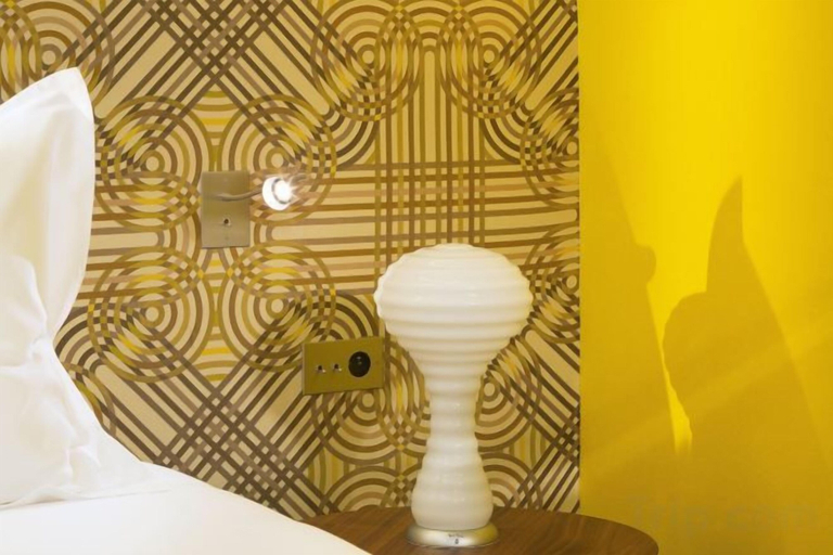 Bedroom 4, Hotel Dupond-Smith, Paris