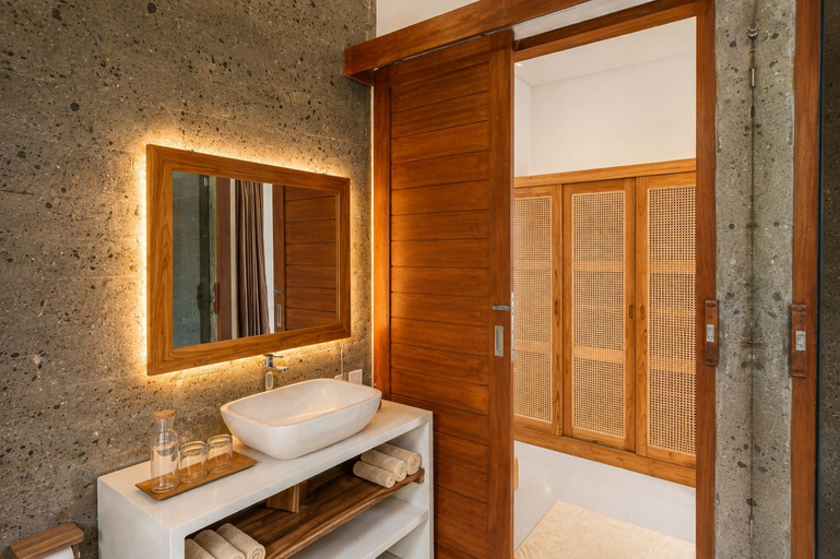 Bathroom 4, Arutala Private Villa, Gianyar