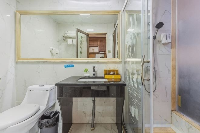 Bathroom 4, Hemu International Apartment, Guangzhou