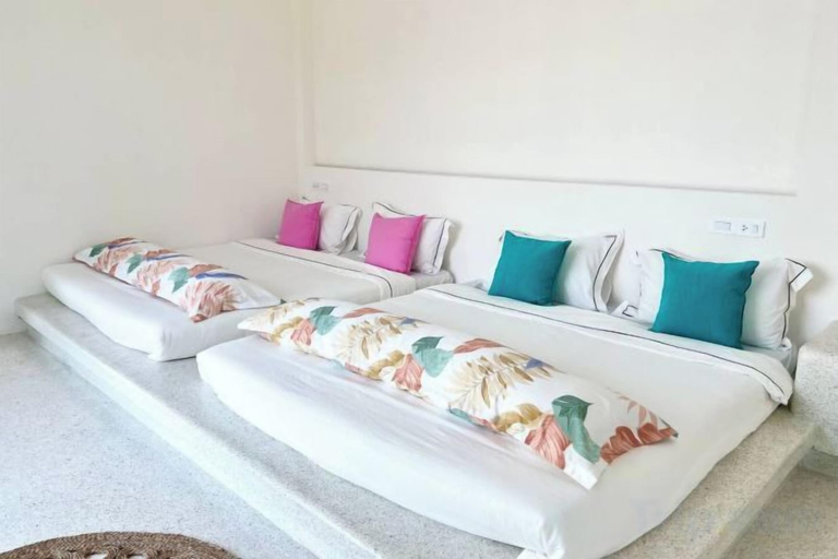 Room 4, Metero Garden Swimming Pool Villa, Pattaya