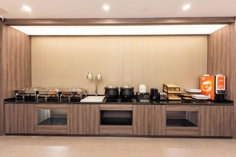 Food & Drinks 4, HanTing Hotel (Zhengzhou Huanghe Road Subway Station), Zhengzhou