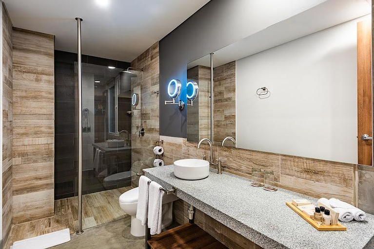 Bathroom 4, Hotel Spirito by Spiwak, Yumbo