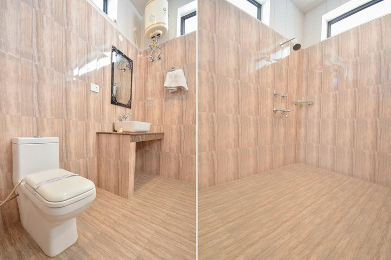 Bathroom, Gulmohar Garden And Motel, Sahibzada Ajit Singh Nagar