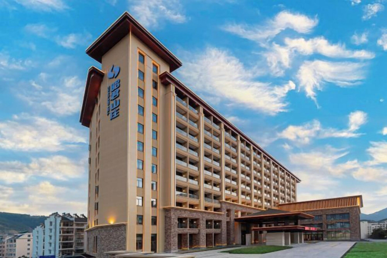 Exterior & Views 2, Zhaojun Mountain Villa (Xingshan High-speed Railway Station), Yichang