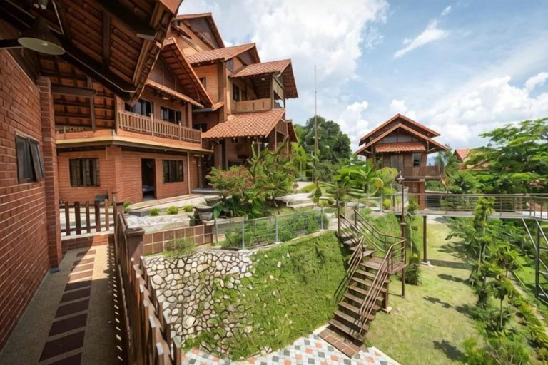 Exterior & Views 2, Red House the Garden Stay in Bukit Tinggi by PLAY, Bentong