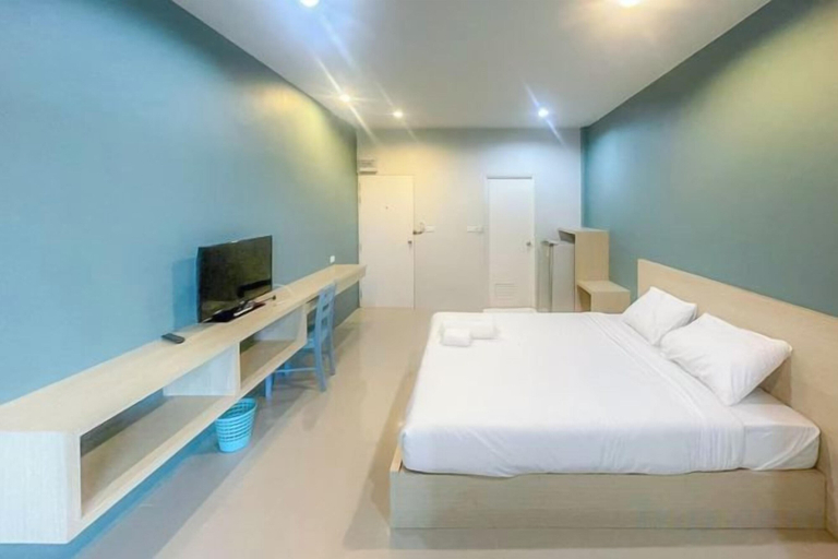 Bedroom 2, Hop On Phuket, Phuket Island