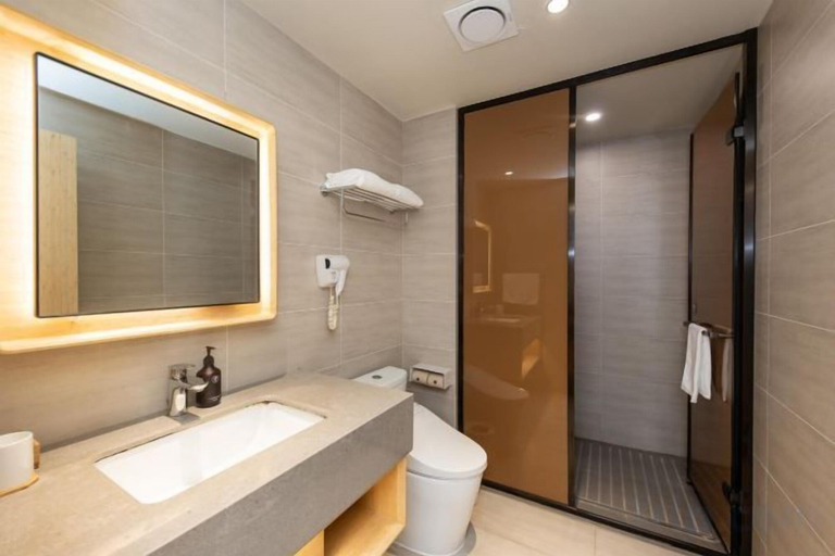 Bathroom 4, JI Hotel (Shanghai The Bund Ningbo Road), Shanghai