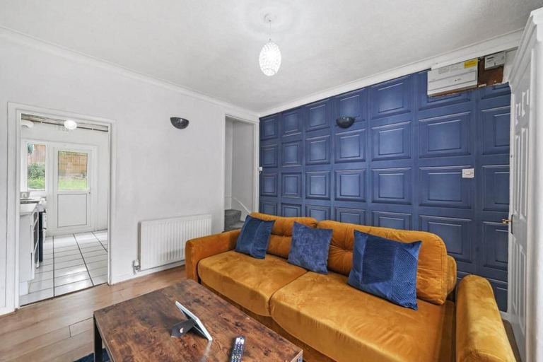 Living area, Cosy 2 Bed 5 Guests Garden Parking-wifi & Netflix, London