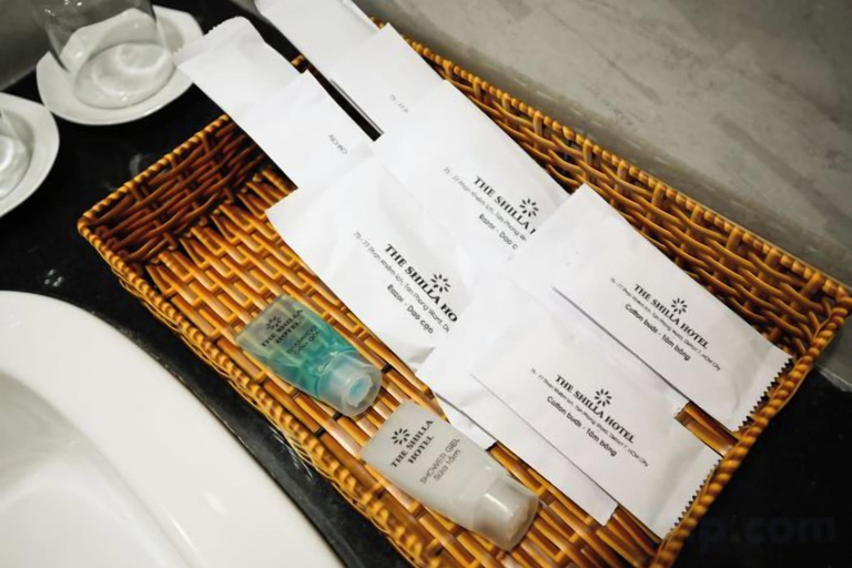 Bathroom amenities, The Shilla Luxury I Hotel-더신라럭셔리호텔, District 7
