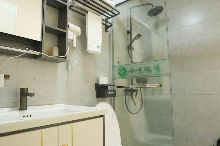 Bathroom 4, Shanghai Xinnuo Hotel, Shanghai