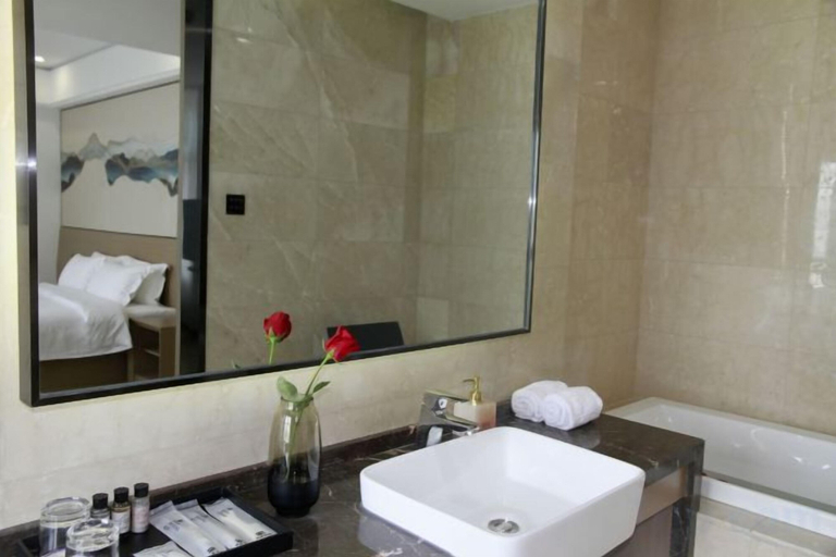 Bathroom 4, Elegance Hotel, Suqian