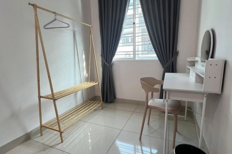 Interior 4, 5 min to AeonBig , Old Street, BP Mall & D Garden, Batu Pahat