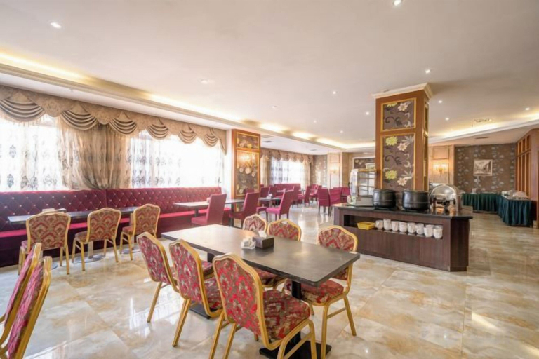 Food & Drinks 5, Houten Hotel, Shantou