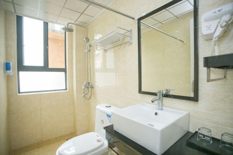 Bathroom, Shengsi Haichuan Hotel, Zhoushan