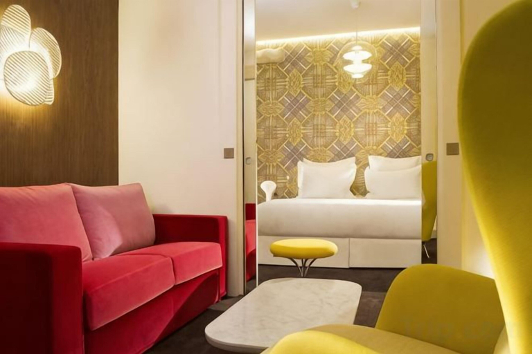 Bedroom 5, Hotel Dupond-Smith, Paris