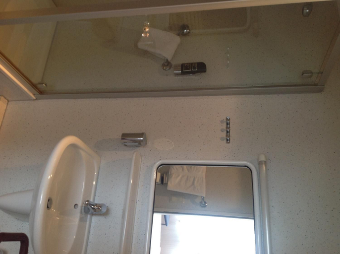 Bathroom 4, Hotel Weinberg, Wolfenbüttel