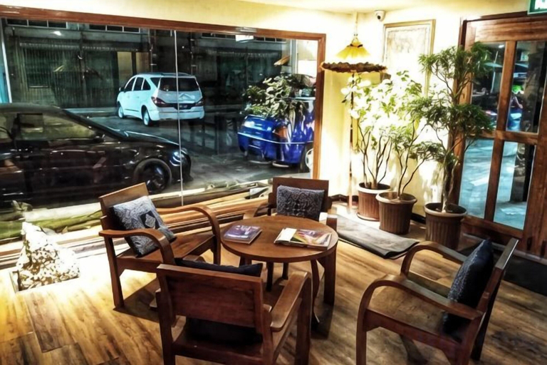 Others 4, Anggun Lodge Private Room with Sharing Bathroom, Semporna