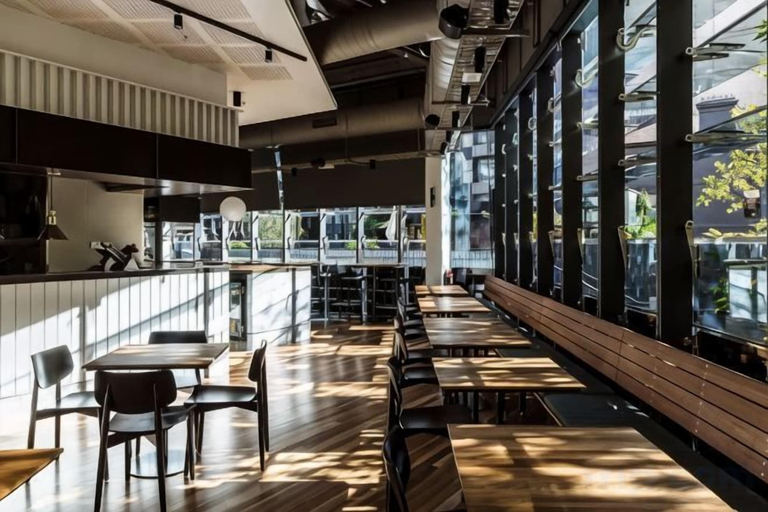 Dining 2, Luxury CBD Skyline View Apartment LV58, Melbourne