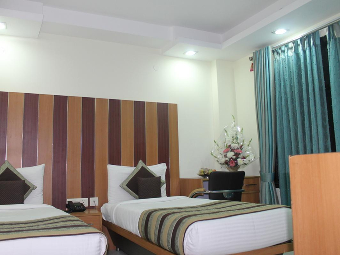5, Hotel Balsons Continental, Delhi
