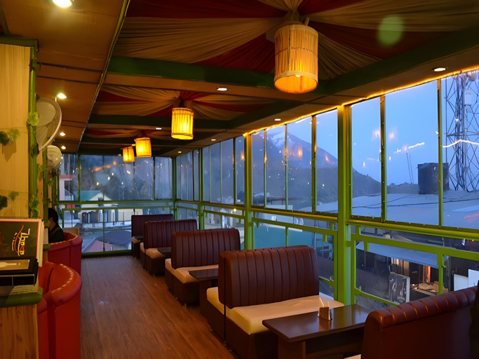 Food & Drinks 2, Hotel Lhasa, Kangra