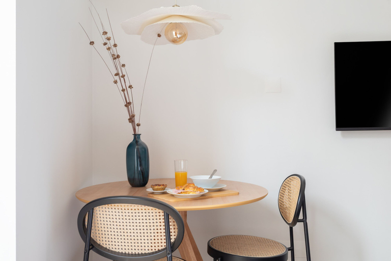 Room 3, Lapa Diplomatic Flat 1 4 by Feel Lisboa, Lisbon