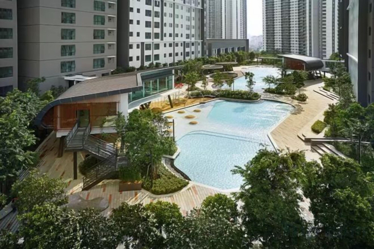 Pool 3, M Centura KL Fully Air-Conditioned 2-Bedroom Suite, Kuala Lumpur
