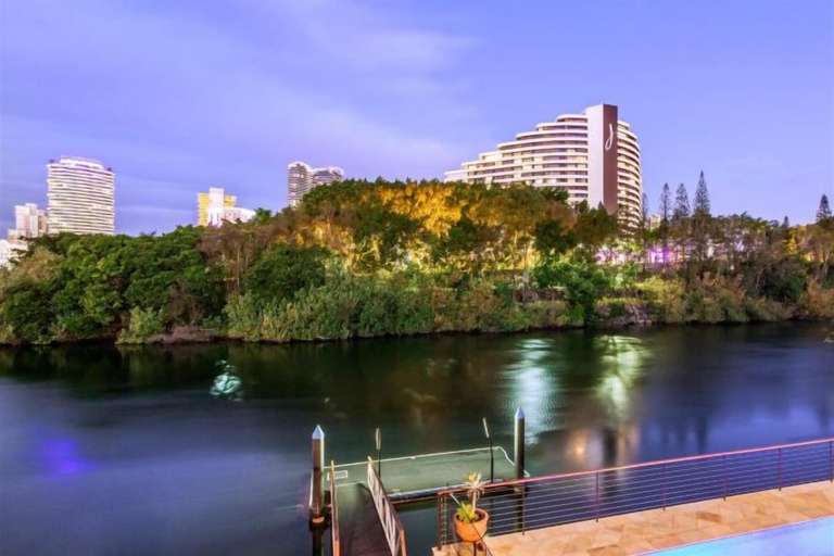 Sport & Beauty, Luxico Lakeland Keys (Heated Pool), Gold Coast