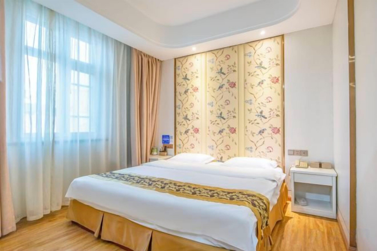 Bedroom 3, Luoyang Hotel (Wanda Plaza Guangzhou Market Branch), Luoyang