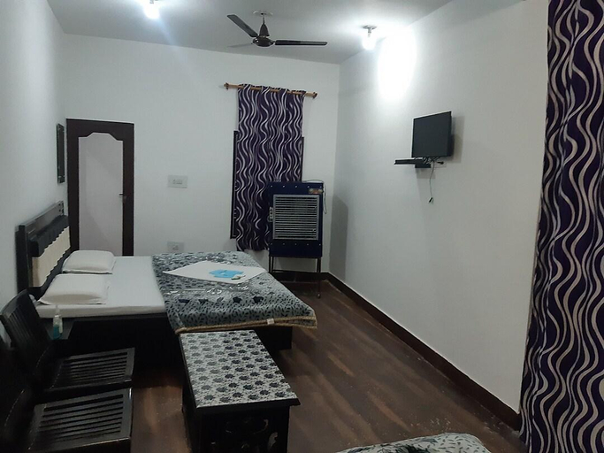 Others, Hotel Madhu Palace, Reasi