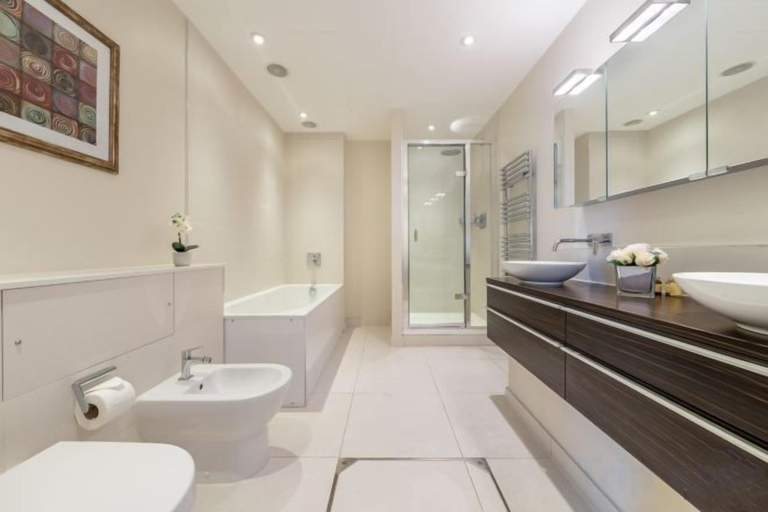 Bathroom, Mayfair Boutique Residences, London