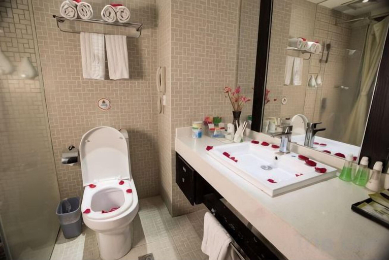 Bathroom, Mitin Holiday Hotel, Baoshan