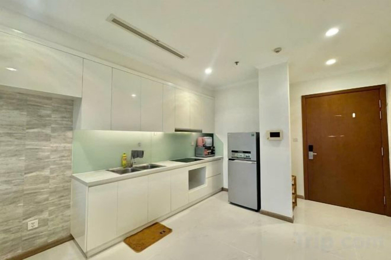 Private kitchen 4, SOHO Tower Apartment Hotel, District 1