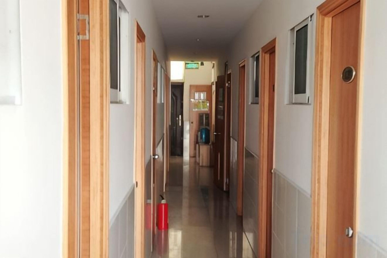 Others 5, Zhenghong Hostel, Shanghai