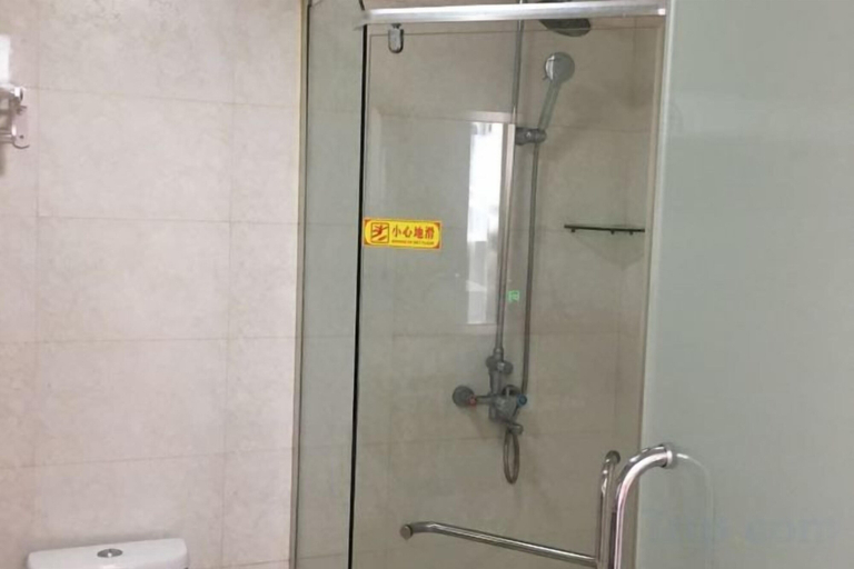 Bathroom 4, Junyi Chain Hotel (Haiyan Qiyuan Chengbei East Road), Jiaxing
