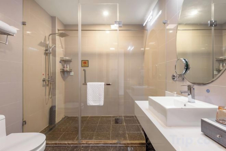 Bathroom 3, Jiugang Hotel, Shanghai