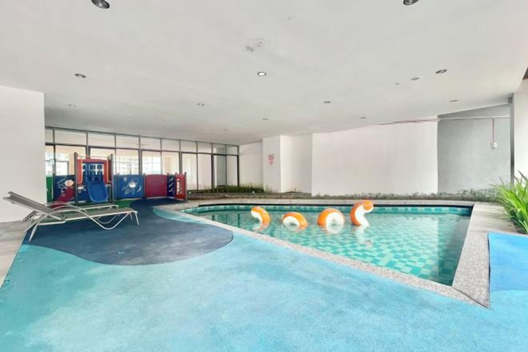 Pool 1, KL Gateway Residences Near LRT & Mid Valley by Seeblings Home, Kuala Lumpur