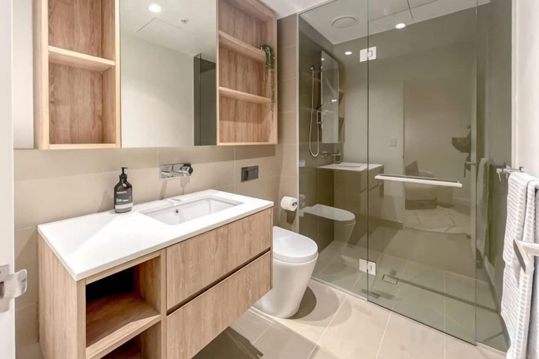 Bathroom 4, Luxury CBD Skyline View Apartment LV58, Melbourne