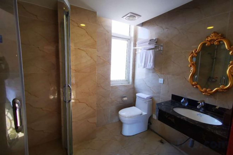 Bathroom 4, Tian Zuan Wang Chao Hotel, Huai'an