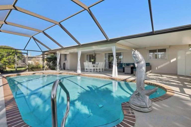 Pool 5, Villa Tarpon Terrace, Lee