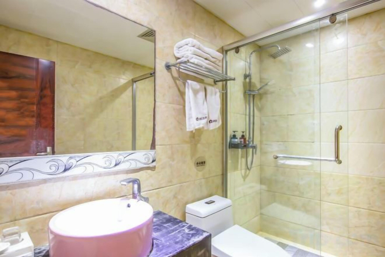Bathroom 4, Luoyang Hotel (Wanda Plaza Guangzhou Market Branch), Luoyang
