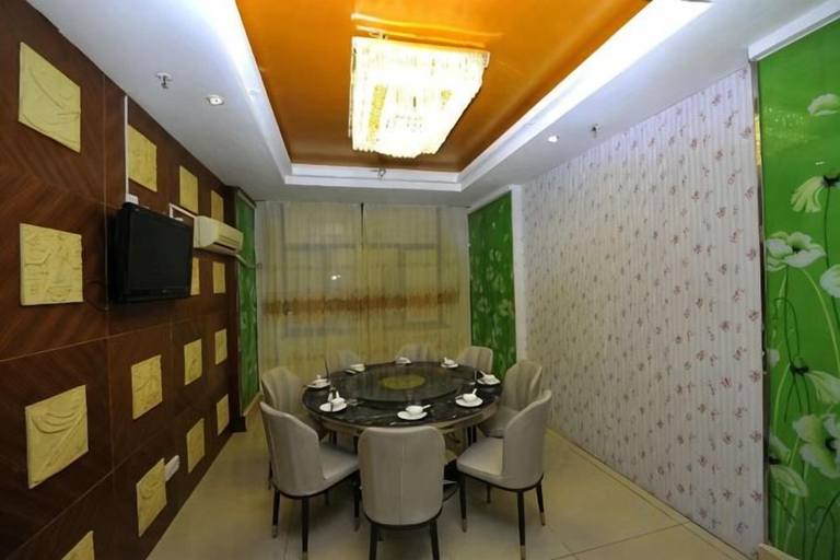 Others 4, You Yi Feng Hotel, Altay
