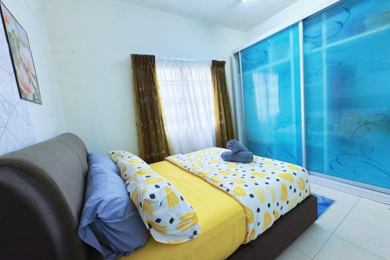 Room 2, Sri Ixora Kajang Spacious 3BR w/ Full A/C, Hulu Langat