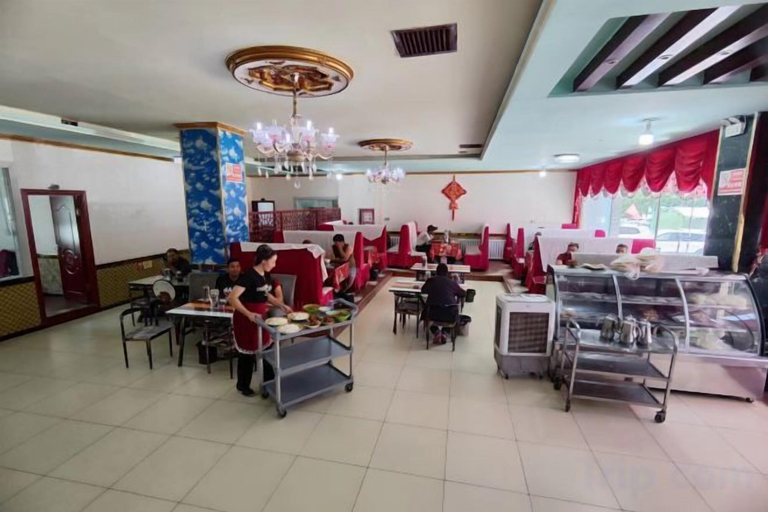 Food & Drinks, Holiday Inn, Bayin'gholin Mongol